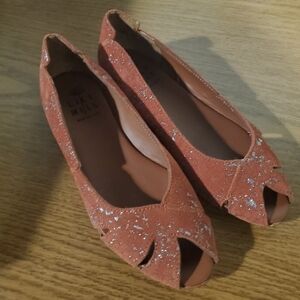 Sz 36 NIB Lili Mill shoes
